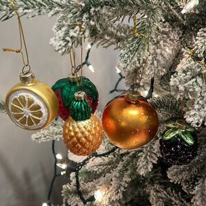 La Croix Fruit Ornaments set of five new